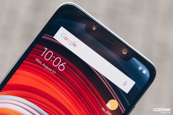 Trên tay Pocophone F1 chính hãng: 7.99 triệu có Snapdragon 845, pin 4000mAh, tai thỏ, camera kép - Ảnh 5. Trên tay Pocophone F1 chính hãng: 7.99 triệu có Snapdragon 845, pin 4000mAh, tai thỏ, camera kép - Ảnh 5.