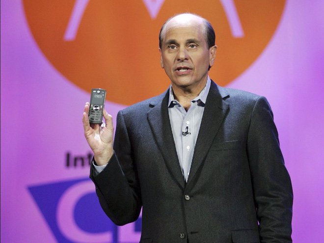 Nokia, BlackBerry, Palm, Microsoft: Đồng loạt chê bai thậm tệ khi iPhone ra mắt để rồi đều chỉ còn là chiếc bóng của chính mình khi Apple đạt giá trị 1.000 tỷ USD - Ảnh 10. Nokia, BlackBerry, Palm, Microsoft: Đồng loạt chê bai thậm tệ khi iPhone ra mắt để rồi đều chỉ còn là chiếc bóng của chính mình khi Apple đạt giá trị 1.000 tỷ USD - Ảnh 10.