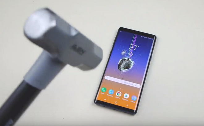 Xem màn tra tấn Galaxy Note9 rùng rợn bằng dao và búa, bất ngờ nhất lại nằm ở viên pin - Ảnh 4.