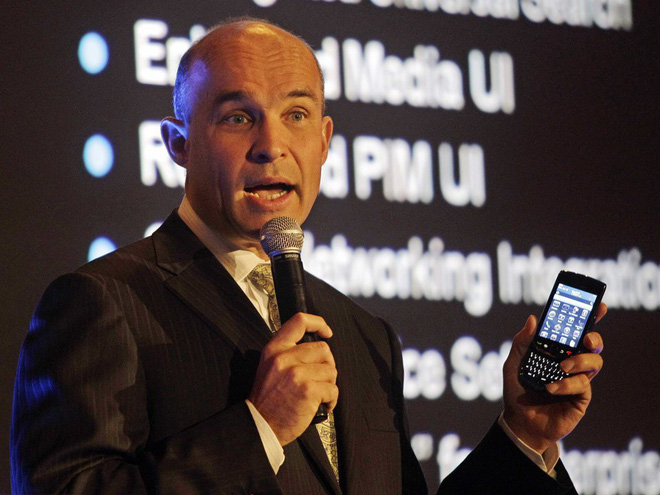 Nokia, BlackBerry, Palm, Microsoft: Đồng loạt chê bai thậm tệ khi iPhone ra mắt để rồi đều chỉ còn là chiếc bóng của chính mình khi Apple đạt giá trị 1.000 tỷ USD - Ảnh 4. Nokia, BlackBerry, Palm, Microsoft: Đồng loạt chê bai thậm tệ khi iPhone ra mắt để rồi đều chỉ còn là chiếc bóng của chính mình khi Apple đạt giá trị 1.000 tỷ USD - Ảnh 4.
