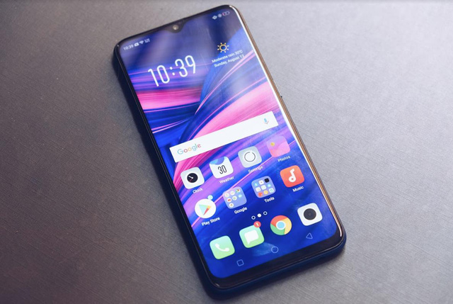 Khác biệt với phần còn lại, Oppo F9 mang lại cho người dùng nhiều món quà đặc biệt - Ảnh 2.