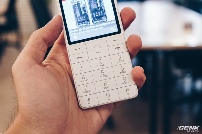 Trải nghiệm Xiaomi Qin AI: Phần cứng tuyệt vời cho một chiếc máy cơ bản, tuy nhiên phần mềm không phù hợp để hoạt động tại VN - Ảnh 5. Trải nghiệm Xiaomi Qin AI: Phần cứng tuyệt vời cho một chiếc máy cơ bản, tuy nhiên phần mềm không phù hợp để hoạt động tại VN - Ảnh 5.