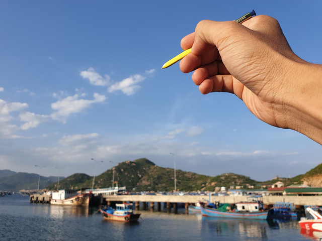 Hướng dẫn chi tiết để có những bức ảnh theo trào lưu Bút Ảnh Gia độc, lạ nhất hiện nay - Ảnh 4. Hướng dẫn chi tiết để có những bức ảnh theo trào lưu Bút Ảnh Gia độc, lạ nhất hiện nay - Ảnh 4.