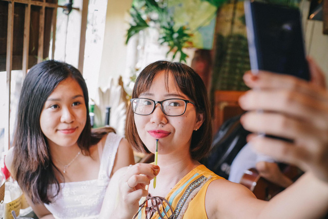 Tự dưng ai cũng hỏi thăm khi ngày đầu cầm trong tay Galaxy Note9 - Ảnh 5.