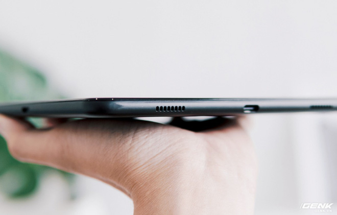 Trên tay Galaxy Tab A 10.5 mới: Cỗ máy giải trí 4 loa Dolby Atmos, pin lớn, hỗ trợ sạc nhanh, 4G LTE và nhận diện khuôn mặt - Ảnh 12. Trên tay Galaxy Tab A 10.5 mới: Cỗ máy giải trí 4 loa Dolby Atmos, pin lớn, hỗ trợ sạc nhanh, 4G LTE và nhận diện khuôn mặt - Ảnh 12.