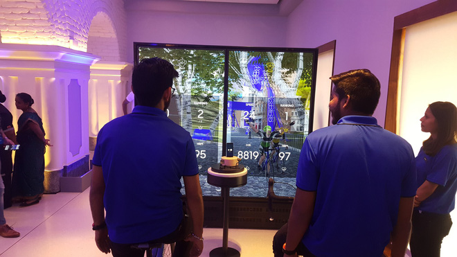 Bên trong cửa hàng bán lẻ và trải nghiệm sản phẩm lớn nhất thế giới của Samsung - Ảnh 7. Bên trong cửa hàng bán lẻ và trải nghiệm sản phẩm lớn nhất thế giới của Samsung - Ảnh 7.