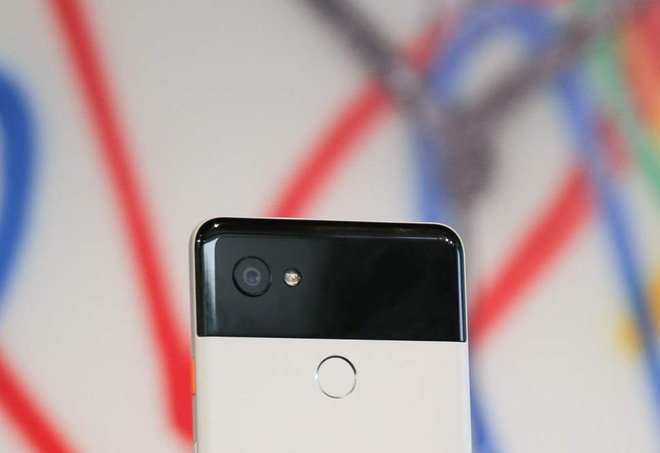 Thuyết âm mưu: Những chiếc Pixel 3 XL bị rò rỉ trước đây là giả, và tất cả chỉ là màn kịch hoành tráng của Google? - Ảnh 3. Thuyết âm mưu: Những chiếc Pixel 3 XL bị rò rỉ trước đây là giả, và tất cả chỉ là màn kịch hoành tráng của Google? - Ảnh 3.