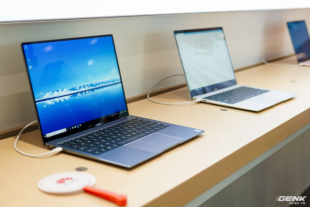 Cửa hàng trải nghiệm đầu tiên của Huawei đã có mặt ở Hà Nội: Mate RS Porsche Design, Matebook X Pro và hơn thế nữa… - Ảnh 2. Cửa hàng trải nghiệm đầu tiên của Huawei đã có mặt ở Hà Nội: Mate RS Porsche Design, Matebook X Pro và hơn thế nữa… - Ảnh 2.