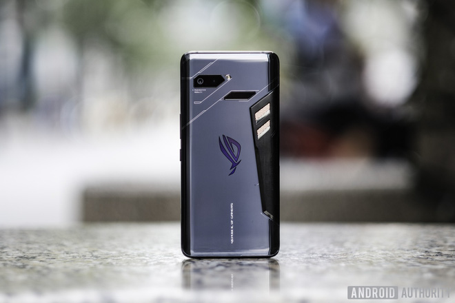 Sau 3 tháng chờ đợi, có thể Asus ROG Phone sẽ đến tay người dùng vào cuối tháng 10 - Ảnh 3. Sau 3 tháng chờ đợi, có thể Asus ROG Phone sẽ đến tay người dùng vào cuối tháng 10 - Ảnh 3.