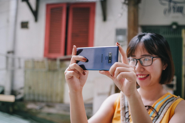 Tự dưng ai cũng hỏi thăm khi ngày đầu cầm trong tay Galaxy Note9 - Ảnh 9.