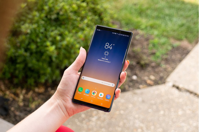 Cuối tháng này, chủ nhân của Galaxy Note 9 sẽ không còn phải khổ sở vì triệu hồi nhầm Bixby nữa - Ảnh 1. Cuối tháng này, chủ nhân của Galaxy Note 9 sẽ không còn phải khổ sở vì triệu hồi nhầm Bixby nữa - Ảnh 1.