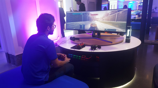 Bên trong cửa hàng bán lẻ và trải nghiệm sản phẩm lớn nhất thế giới của Samsung - Ảnh 8. Bên trong cửa hàng bán lẻ và trải nghiệm sản phẩm lớn nhất thế giới của Samsung - Ảnh 8.