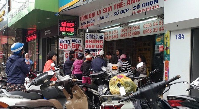 Nhà mạng đồng loạt chuyển đổi SIM 11 số sang 10 số: Nhiều người bỡ ngỡ khi nhận các cuộc gọi từ người thân - Ảnh 3. Nhà mạng đồng loạt chuyển đổi SIM 11 số sang 10 số: Nhiều người bỡ ngỡ khi nhận các cuộc gọi từ người thân - Ảnh 3.