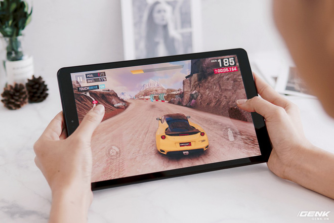 Trên tay Galaxy Tab A 10.5 mới: Cỗ máy giải trí 4 loa Dolby Atmos, pin lớn, hỗ trợ sạc nhanh, 4G LTE và nhận diện khuôn mặt - Ảnh 10. Trên tay Galaxy Tab A 10.5 mới: Cỗ máy giải trí 4 loa Dolby Atmos, pin lớn, hỗ trợ sạc nhanh, 4G LTE và nhận diện khuôn mặt - Ảnh 10.