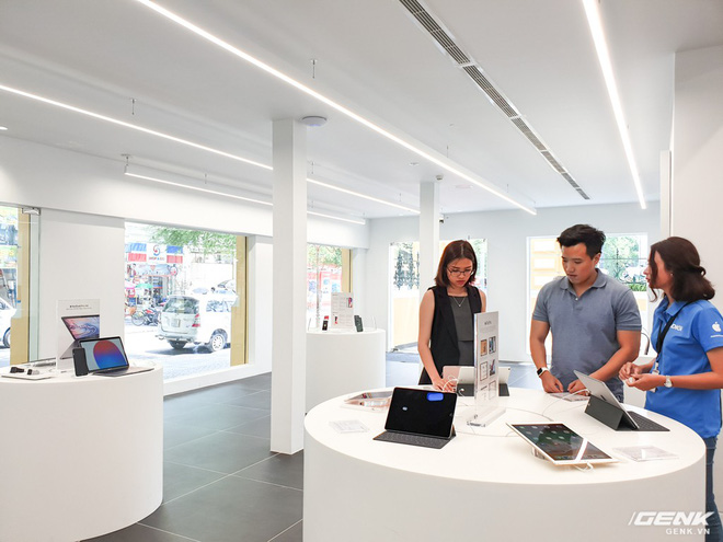 Cửa hàng đạt cả 2 chuẩn Apple Premium Reseller và Apple Service Provider đầu tiên tại Việt Nam có gì? - Ảnh 7. Cửa hàng đạt cả 2 chuẩn Apple Premium Reseller và Apple Service Provider đầu tiên tại Việt Nam có gì? - Ảnh 7.