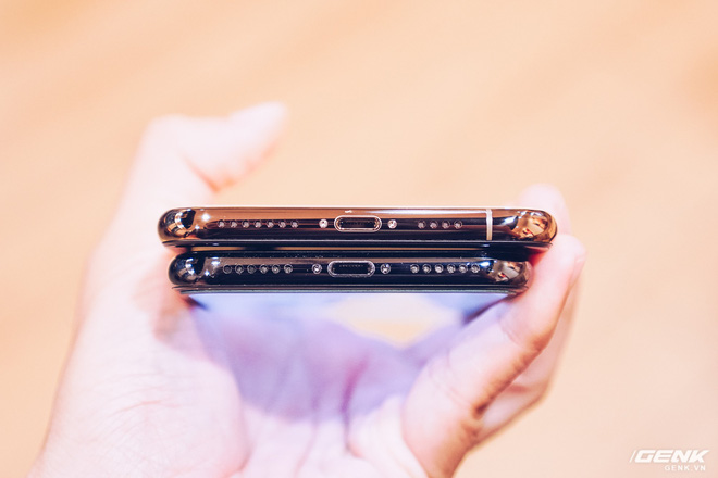 iPhone XS Max đầu tiên về Việt Nam trước cả khi Apple mở bán, giá từ 33.9 triệu đồng - Ảnh 10. iPhone XS Max đầu tiên về Việt Nam trước cả khi Apple mở bán, giá từ 33.9 triệu đồng - Ảnh 10.