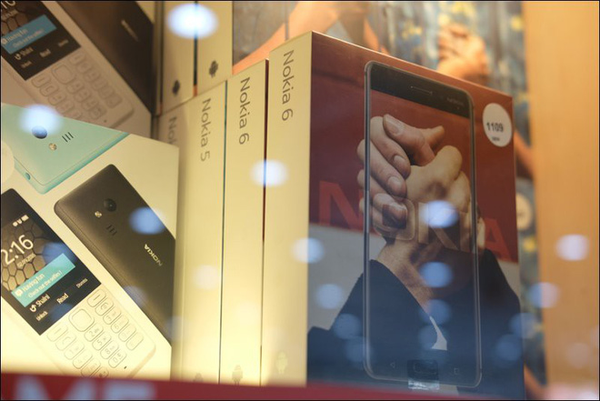 Điện thoại Nokia có thêm kênh phân phối Digiworld - Ảnh 1. Điện thoại Nokia có thêm kênh phân phối Digiworld - Ảnh 1.