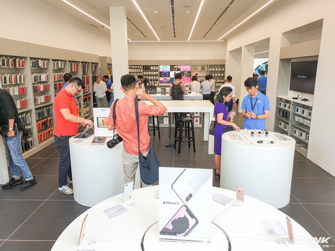 Cửa hàng đạt cả 2 chuẩn Apple Premium Reseller và Apple Service Provider đầu tiên tại Việt Nam có gì? - Ảnh 9. Cửa hàng đạt cả 2 chuẩn Apple Premium Reseller và Apple Service Provider đầu tiên tại Việt Nam có gì? - Ảnh 9.