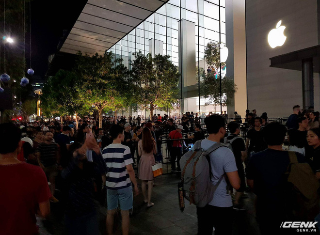 Người Việt cuồng đồ Apple, nhưng Apple chẳng quan tâm gì đến Việt Nam - Ảnh 1. Người Việt cuồng đồ Apple, nhưng Apple chẳng quan tâm gì đến Việt Nam - Ảnh 1.