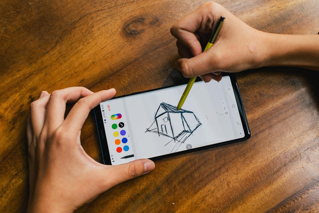 Tự dưng ai cũng hỏi thăm khi ngày đầu cầm trong tay Galaxy Note9 - Ảnh 3.