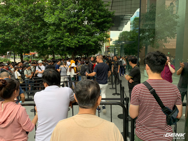Trải nghiệm nhanh camera iPhone XS Max tại Singapore: chụp auto ngon nhưng tính năng xoá phông vẫn chưa thật sự thuyết phục - Ảnh 6. Trải nghiệm nhanh camera iPhone XS Max tại Singapore: chụp auto ngon nhưng tính năng xoá phông vẫn chưa thật sự thuyết phục - Ảnh 6.