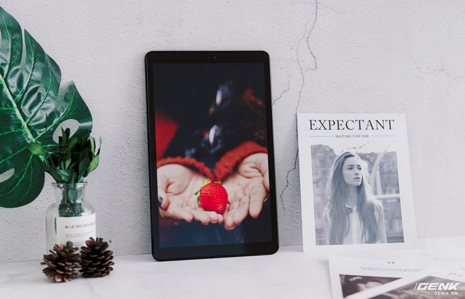 Trên tay Galaxy Tab A 10.5 mới: Cỗ máy giải trí 4 loa Dolby Atmos, pin lớn, hỗ trợ sạc nhanh, 4G LTE và nhận diện khuôn mặt - Ảnh 1. Trên tay Galaxy Tab A 10.5 mới: Cỗ máy giải trí 4 loa Dolby Atmos, pin lớn, hỗ trợ sạc nhanh, 4G LTE và nhận diện khuôn mặt - Ảnh 1.