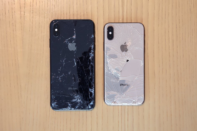 iPhone XS/XS Max chống nước, chống bia cực tốt nhưng vẫn mong manh, dễ vỡ - Ảnh 2. iPhone XS/XS Max chống nước, chống bia cực tốt nhưng vẫn mong manh, dễ vỡ - Ảnh 2.