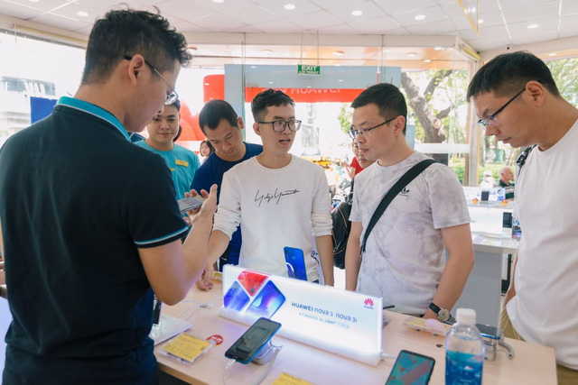 Các lý do Huawei Nova 3i chinh phục giới trẻ - Ảnh 3. Các lý do Huawei Nova 3i chinh phục giới trẻ - Ảnh 3.