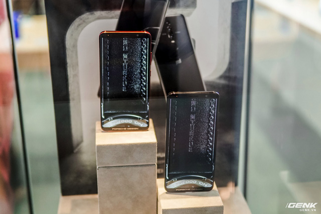 Cửa hàng trải nghiệm đầu tiên của Huawei đã có mặt ở Hà Nội: Mate RS Porsche Design, Matebook X Pro và hơn thế nữa… - Ảnh 6. Cửa hàng trải nghiệm đầu tiên của Huawei đã có mặt ở Hà Nội: Mate RS Porsche Design, Matebook X Pro và hơn thế nữa… - Ảnh 6.