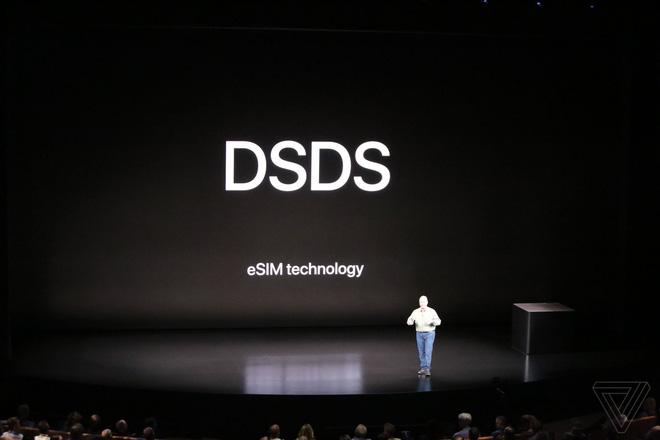 Apple ra mắt iPhone XS và iPhone XS Max: Hỗ trợ 2 SIM, chip A12 Bionic, bộ nhớ trong 512GB, chống nước IP68, thêm màu vàng, giá cao nhất 1449 USD - Ảnh 12. Apple ra mắt iPhone XS và iPhone XS Max: Hỗ trợ 2 SIM, chip A12 Bionic, bộ nhớ trong 512GB, chống nước IP68, thêm màu vàng, giá cao nhất 1449 USD - Ảnh 12.