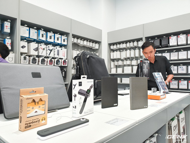 Cửa hàng đạt cả 2 chuẩn Apple Premium Reseller và Apple Service Provider đầu tiên tại Việt Nam có gì? - Ảnh 20. Cửa hàng đạt cả 2 chuẩn Apple Premium Reseller và Apple Service Provider đầu tiên tại Việt Nam có gì? - Ảnh 20.