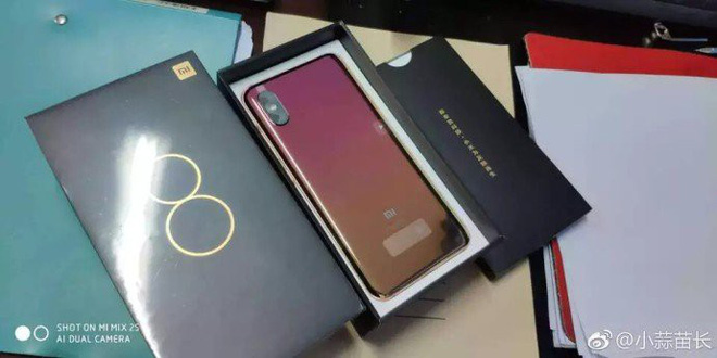 Phiên bản Xiaomi Mi 8 có cảm biến vân tay dưới màn hình lộ diện, giá bán từ 11,8 triệu đồng - Ảnh 2.