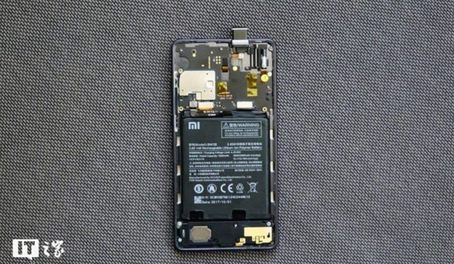Xiaomi hé lộ một nguyên mẫu smartphone với camera thò thụt tương tự Vivo NEX - Ảnh 2.