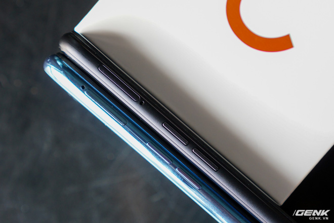 Ảnh thực tế Realme 2 Pro tại Việt Nam: thiết kế giống Oppo F9, chạy Snapdragon 660, RAM 8 GB nhưng giá dưới 7 triệu - Ảnh 14. Ảnh thực tế Realme 2 Pro tại Việt Nam: thiết kế giống Oppo F9, chạy Snapdragon 660, RAM 8 GB nhưng giá dưới 7 triệu - Ảnh 14.