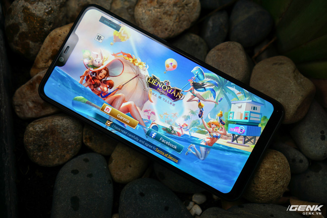 Trên tay Realme 2: Khi Oppo quyết định khô máu với Xiaomi - Ảnh 12. Trên tay Realme 2: Khi Oppo quyết định khô máu với Xiaomi - Ảnh 12.