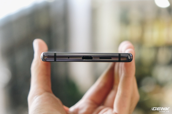 Trên tay & đánh giá nhanh Bphone 3 giá từ 6.99 triệu: Cuối cùng, người Việt đã có một chiếc smartphone đáng để tự hào - Ảnh 9. Trên tay & đánh giá nhanh Bphone 3 giá từ 6.99 triệu: Cuối cùng, người Việt đã có một chiếc smartphone đáng để tự hào - Ảnh 9.