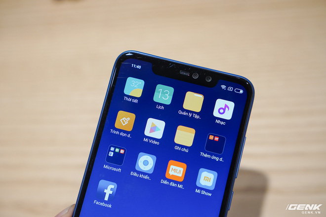 Ảnh thực tế Xiaomi Redmi Note 6 Pro: Snapdragon 636, màn tai thỏ, lần đầu có 4 camera, mặt lưng không ấn tượng, giá 5 triệu đồng - Ảnh 2. Ảnh thực tế Xiaomi Redmi Note 6 Pro: Snapdragon 636, màn tai thỏ, lần đầu có 4 camera, mặt lưng không ấn tượng, giá 5 triệu đồng - Ảnh 2.