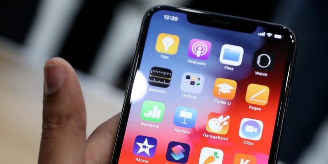 Camera selfie của iPhone XS bị đồn đại là xóa mụn y chang kiểu OPPO, sự thật thế nào? - Ảnh 1. Camera selfie của iPhone XS bị đồn đại là xóa mụn y chang kiểu OPPO, sự thật thế nào? - Ảnh 1.