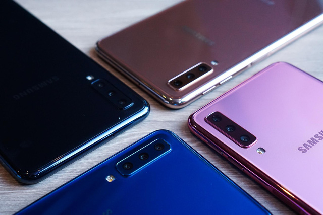 Trải nghiệm nhanh camera 3 mắt của Samsung Galaxy A7 2018 - Ảnh 1.