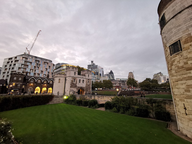 Đây là những gì camera góc siêu rộng của Huawei Mate 20 Pro có thể làm được - Ảnh 7. Đây là những gì camera góc siêu rộng của Huawei Mate 20 Pro có thể làm được - Ảnh 7.