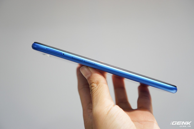 Thêm 1 thánh phá giá vừa đến Việt Nam: Realme tung 3 smartphone cấu hình ngon, camera kép nhưng giá sát ván với Xiaomi - Ảnh 11. Thêm 1 thánh phá giá vừa đến Việt Nam: Realme tung 3 smartphone cấu hình ngon, camera kép nhưng giá sát ván với Xiaomi - Ảnh 11.