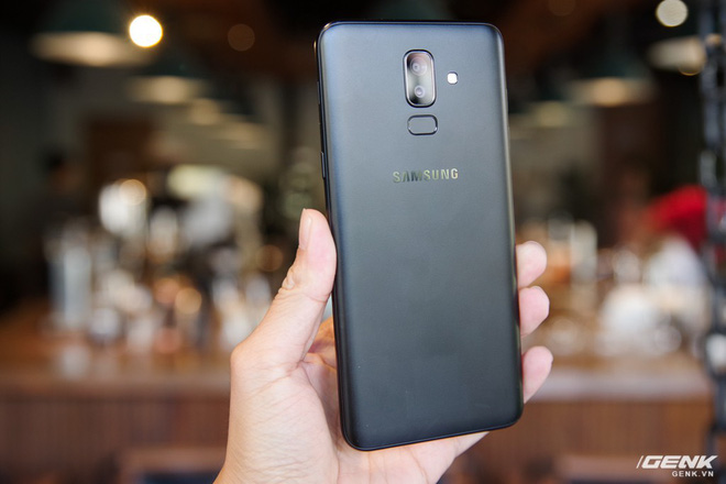 Đặt giá Bphone 3 6.99 triệu, đây sẽ là những đối thủ mà BKAV phải chạm trán ở phân khúc tầm trung - Ảnh 9. Đặt giá Bphone 3 6.99 triệu, đây sẽ là những đối thủ mà BKAV phải chạm trán ở phân khúc tầm trung - Ảnh 9.