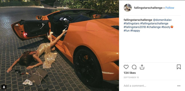 Bạn hoàn toàn có thể một mình chụp ảnh theo trend ngã sấp mặt không cần ai giúp đỡ - Ảnh 2. Bạn hoàn toàn có thể một mình chụp ảnh theo trend ngã sấp mặt không cần ai giúp đỡ - Ảnh 2.