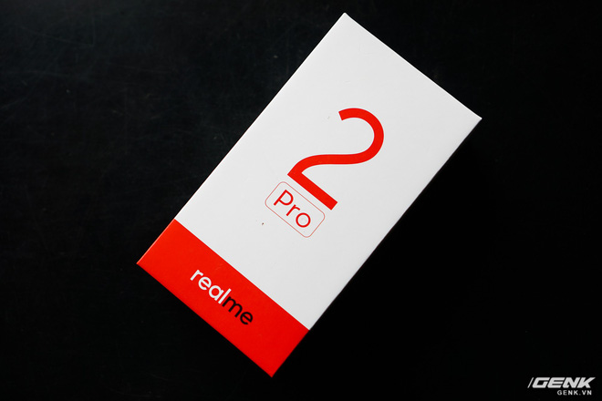 Ảnh thực tế Realme 2 Pro tại Việt Nam: thiết kế giống Oppo F9, chạy Snapdragon 660, RAM 8 GB nhưng giá dưới 7 triệu - Ảnh 1. Ảnh thực tế Realme 2 Pro tại Việt Nam: thiết kế giống Oppo F9, chạy Snapdragon 660, RAM 8 GB nhưng giá dưới 7 triệu - Ảnh 1.