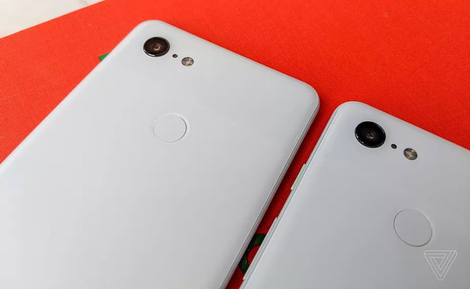 Ảnh thực tế bộ đôi Pixel 3 và Pixel 3 XL vừa ra mắt của Google - Ảnh 4. Ảnh thực tế bộ đôi Pixel 3 và Pixel 3 XL vừa ra mắt của Google - Ảnh 4.