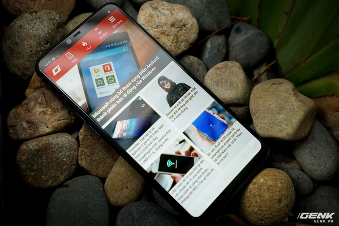 Trên tay Realme 2: Khi Oppo quyết định khô máu với Xiaomi - Ảnh 16. Trên tay Realme 2: Khi Oppo quyết định khô máu với Xiaomi - Ảnh 16.