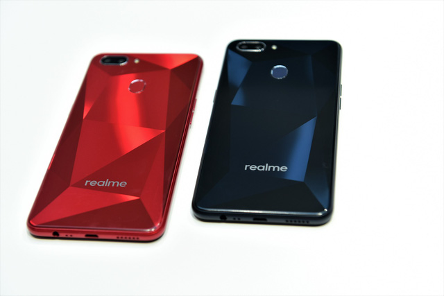 Realme 2 Series chính thức ra mắt, đặt trước ngay tại FPT Shop để nhận ưu đãi cực hấp dẫn - Ảnh 3. Realme 2 Series chính thức ra mắt, đặt trước ngay tại FPT Shop để nhận ưu đãi cực hấp dẫn - Ảnh 3.