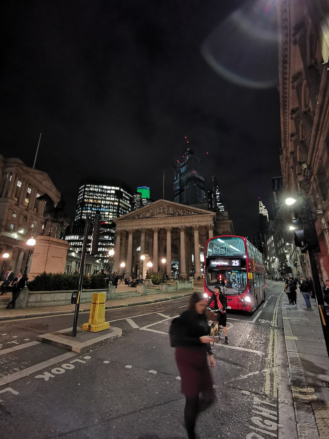 Đây là những gì camera góc siêu rộng của Huawei Mate 20 Pro có thể làm được - Ảnh 3. Đây là những gì camera góc siêu rộng của Huawei Mate 20 Pro có thể làm được - Ảnh 3.