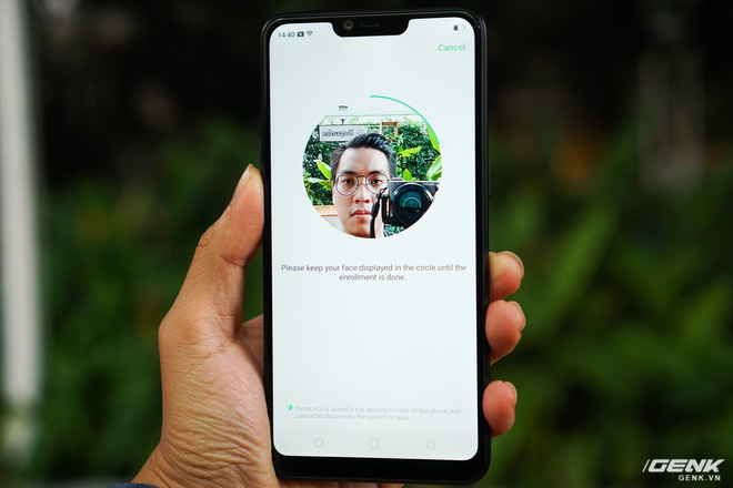 Trên tay Realme 2: Khi Oppo quyết định khô máu với Xiaomi - Ảnh 8. Trên tay Realme 2: Khi Oppo quyết định khô máu với Xiaomi - Ảnh 8.