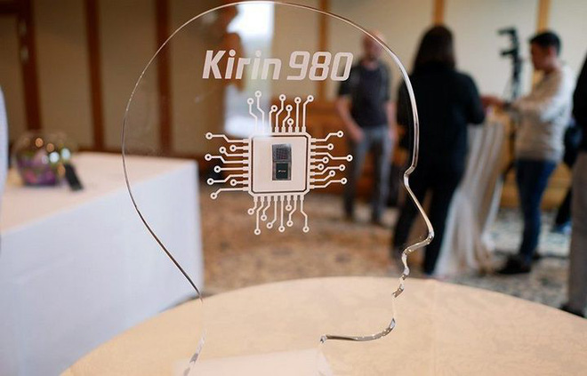 Nhà phân tích uy tín cho rằng Kirin 980 đủ sức “bắt kịp” Apple A12 Bionic và giúp Huawei vượt các đối thủ Android khác - Ảnh 1. Nhà phân tích uy tín cho rằng Kirin 980 đủ sức “bắt kịp” Apple A12 Bionic và giúp Huawei vượt các đối thủ Android khác - Ảnh 1.